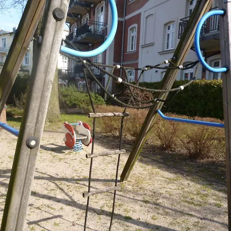Residenz Waldhaus We 4 Apartamento *